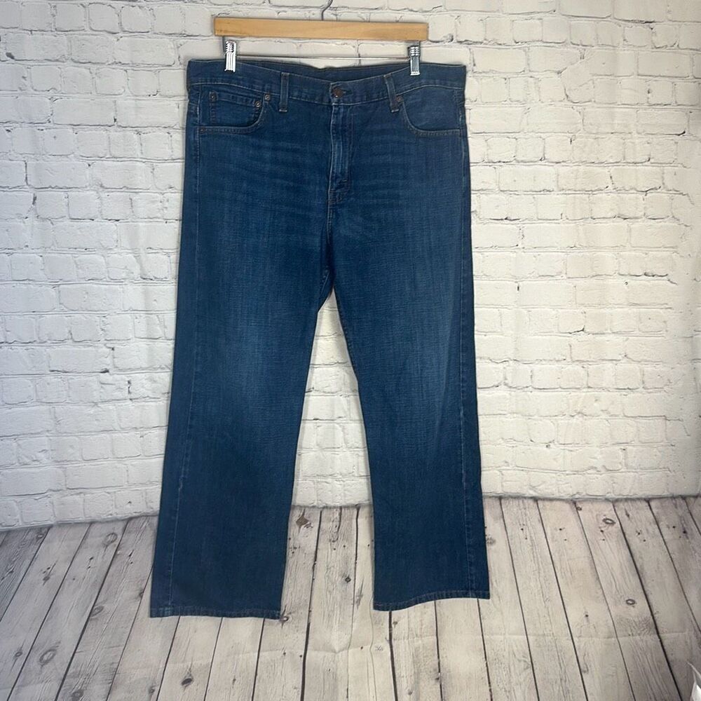 Levi’s 569 Loose Straight Medium Wash Mens Jeans size W36‎ x L30